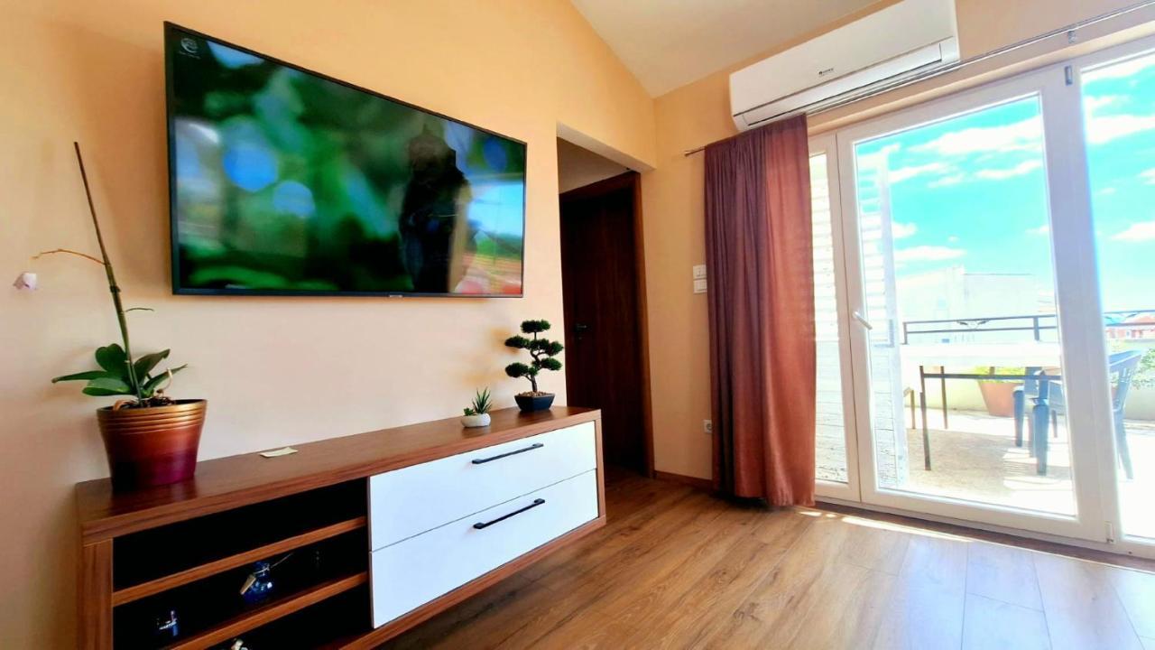 Apartman Tutti ชิเบนิก ภายนอก รูปภาพ
