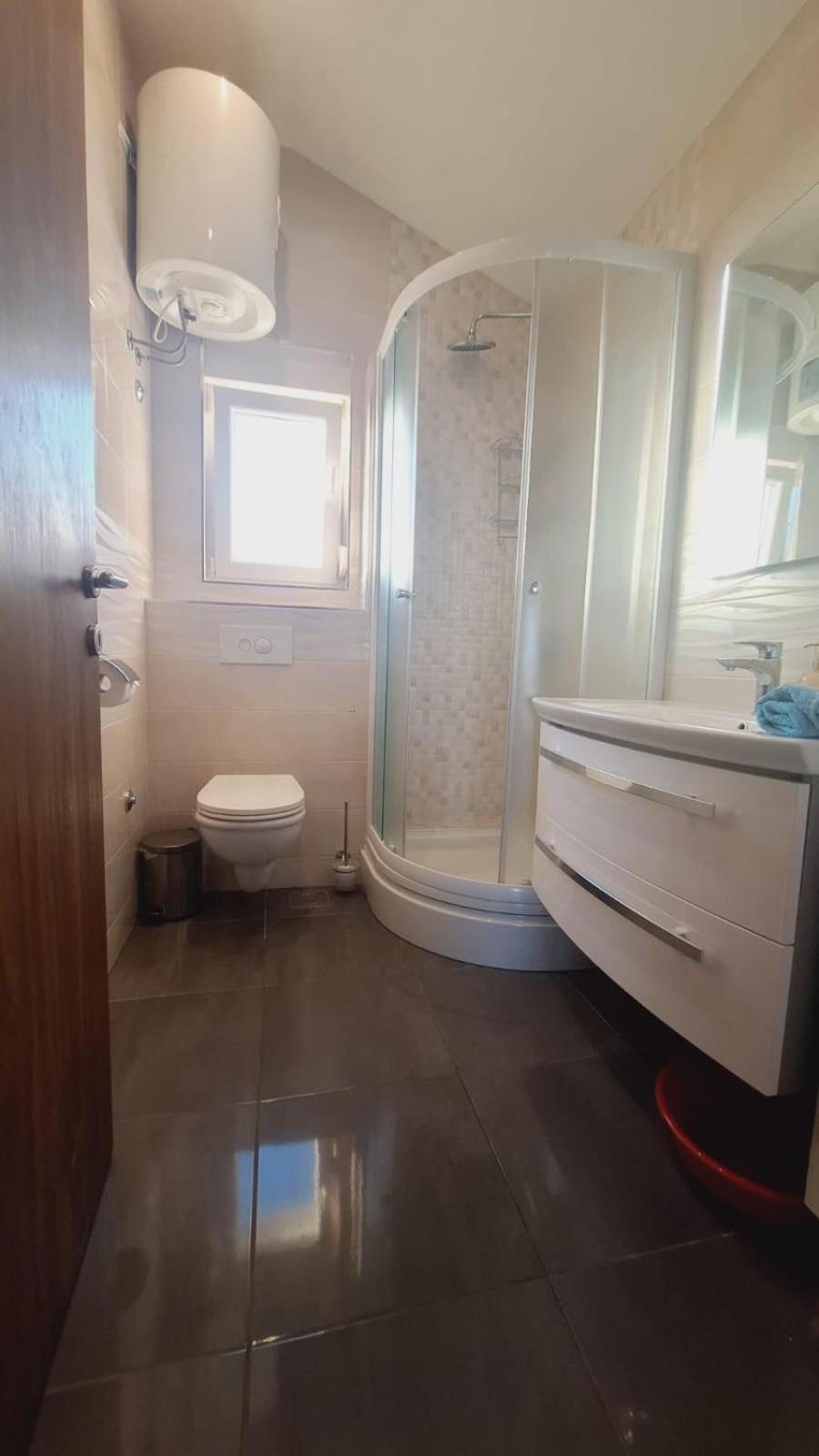 Apartman Tutti ชิเบนิก ภายนอก รูปภาพ